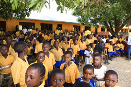 bambini scuola Mkangagani
